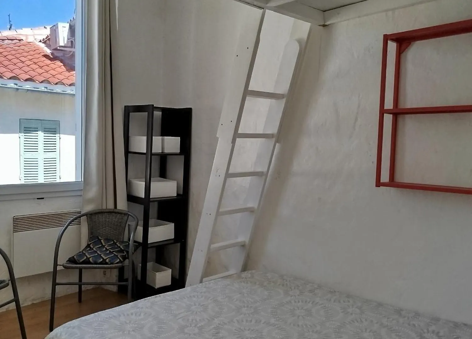 Appartement Lumineux, Cinq Personnes, Centre Historique De La Ciotat Apartment